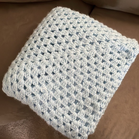 Handmade by myself Crochet baby blue blanket - Picture 5 of 5